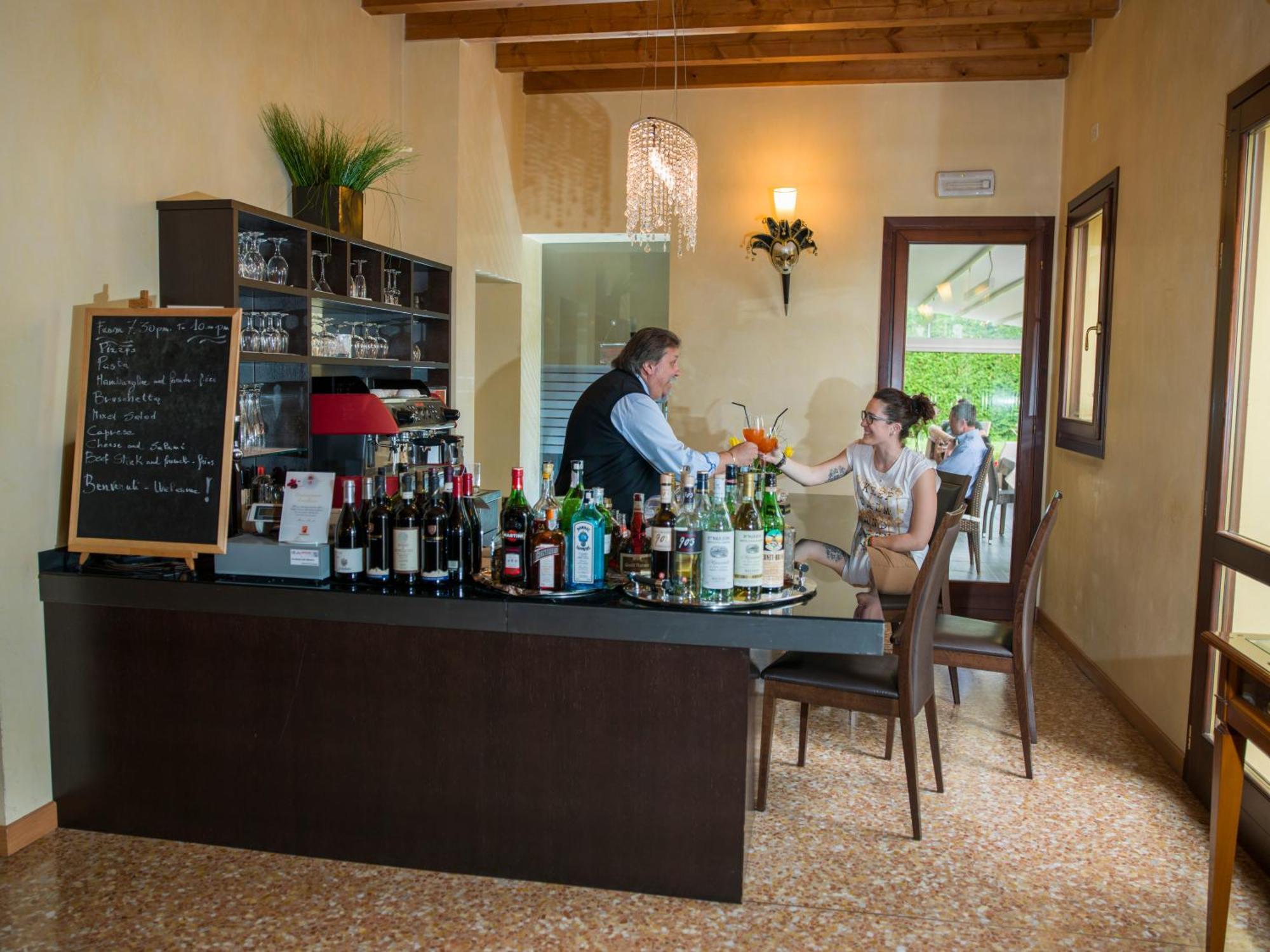 Hotel Venice Resort Airport Tessera Exterior photo
