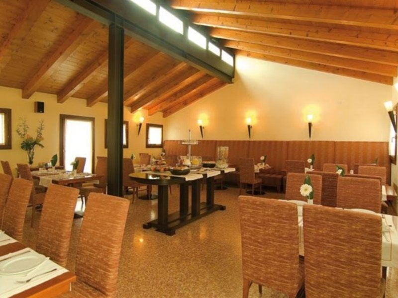 Hotel Venice Resort Airport Tessera Exterior photo